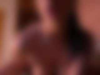 Live cam show with Izzy Wild - Lovense on CamClone
