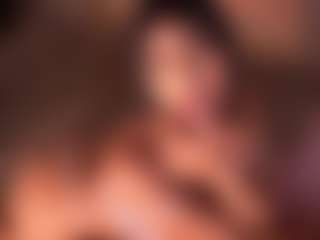 Izzy Wild's Live Sex Cam Show