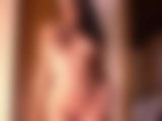Izzy Wild's Live Sex Cam Show