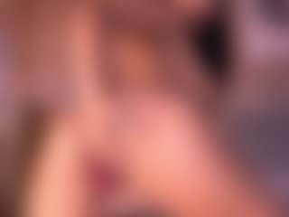 Izzy Wild's Live Sex Cam Show