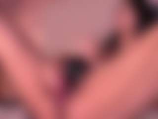 Izzy Wild's Live Sex Cam Show