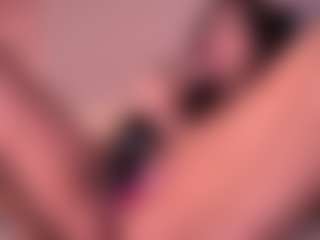 Izzy Wild's Live Sex Cam Show