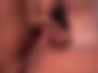 Izzy Wild's Live Sex Cam Show