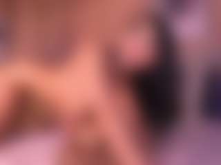 Izzy Wild's Live Sex Cam Show
