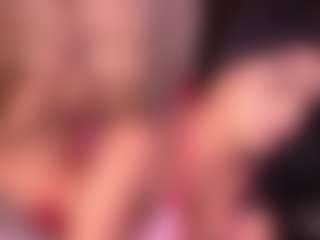 Live cam show with Izzy Wild - Glasses on Camsoda