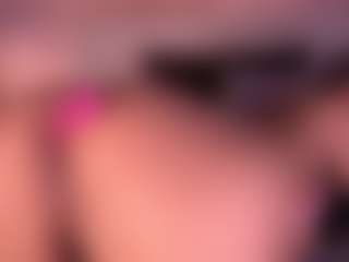 Live cam show with Izzy Wild - Ahegao on Hubzter Live