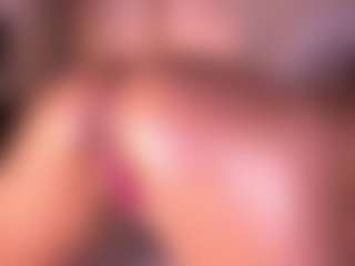 Izzy Wild's Live Sex Cam Show