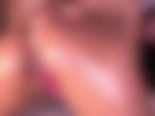 Izzy Wild's Live Sex Cam Show