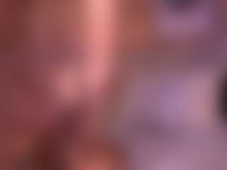 Live cam show with Izzy Wild - Ass Bouncing on luckytryst.com