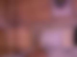 Live cam show with Izzy Wild - Dildo on eurowanks.com
