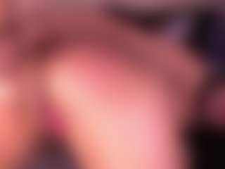 Izzy Wild's Live Sex Cam Show