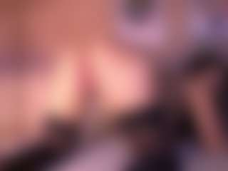 Izzy Wild's Live Sex Cam Show
