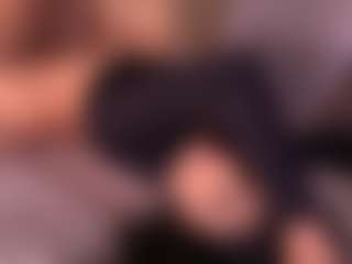Izzy Wild's Live Sex Cam Show