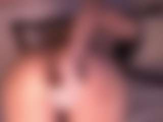 Izzy Wild's Live Sex Cam Show