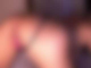 Izzy Wild's Live Sex Cam Show