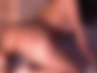 Izzy Wild's Live Sex Cam Show