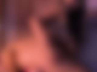 Izzy Wild's Live Sex Cam Show
