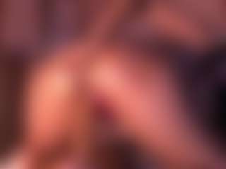 Izzy Wild's Live Sex Cam Show