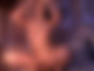 Izzy Wild's Live Sex Cam Show