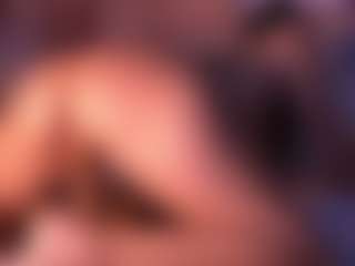 Izzy Wild's Live Sex Cam Show