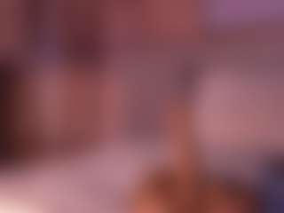 Izzy Wild's Live Sex Cam Show