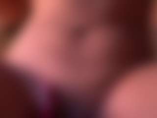 Izzy Wild's Live Sex Cam Show