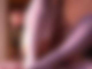 Izzy Wild's Live Sex Cam Show