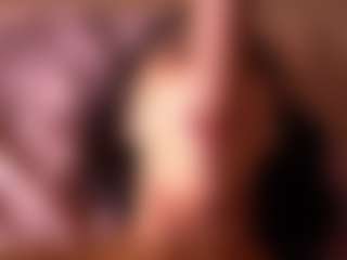 Izzy Wild's Live Sex Cam Show