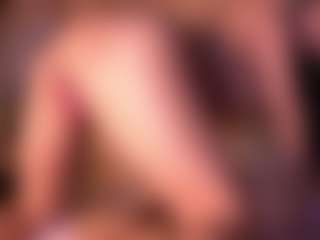 Izzy Wild's Live Sex Cam Show