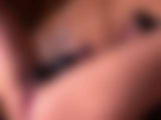 Izzy Wild's Live Sex Cam Show