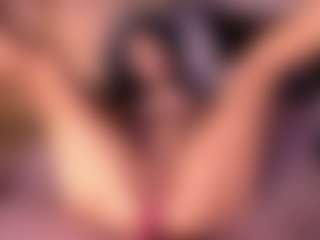 Izzy Wild's Live Sex Cam Show