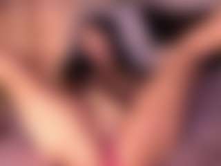 Izzy Wild's Live Sex Cam Show