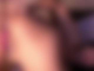 Izzy Wild's Live Sex Cam Show