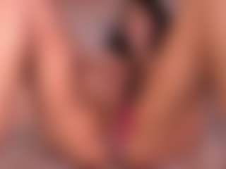 Izzy Wild's Live Sex Cam Show