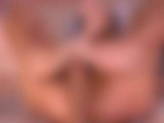 Izzy Wild's Live Sex Cam Show