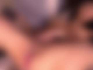 Izzy Wild's Live Sex Cam Show