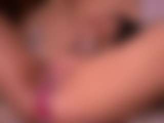 Izzy Wild's Live Sex Cam Show