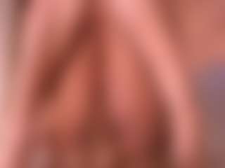 Izzy Wild's Live Sex Cam Show
