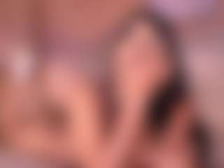 Live cam show with Izzy Wild - Latina Teen (18+) on Camsoda