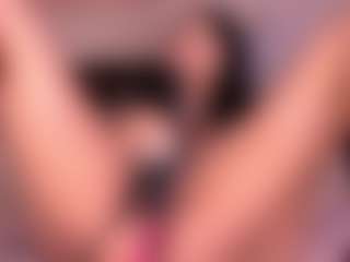Izzy Wild's Live Sex Cam Show