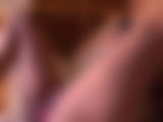 Izzy Wild's Live Sex Cam Show