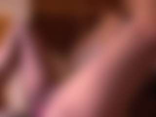 Izzy Wild's Live Sex Cam Show