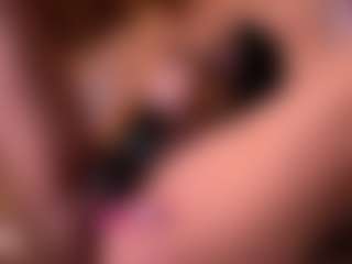 Izzy Wild's Live Sex Cam Show