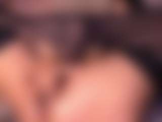 Izzy Wild's Live Sex Cam Show