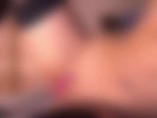 Izzy Wild's Live Sex Cam Show