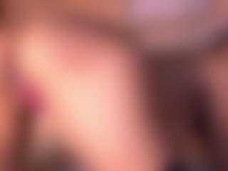 Izzy Wild's Live Sex Cam Show