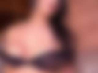 Izzy Wild's Live Sex Cam Show