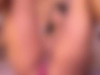 Izzy Wild's Live Sex Cam Show