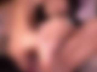 Izzy Wild's Live Sex Cam Show
