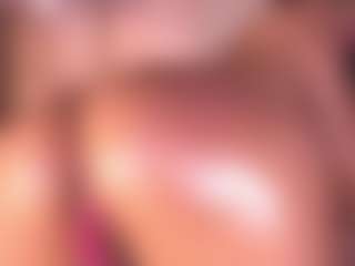 Izzy Wild's Live Sex Cam Show